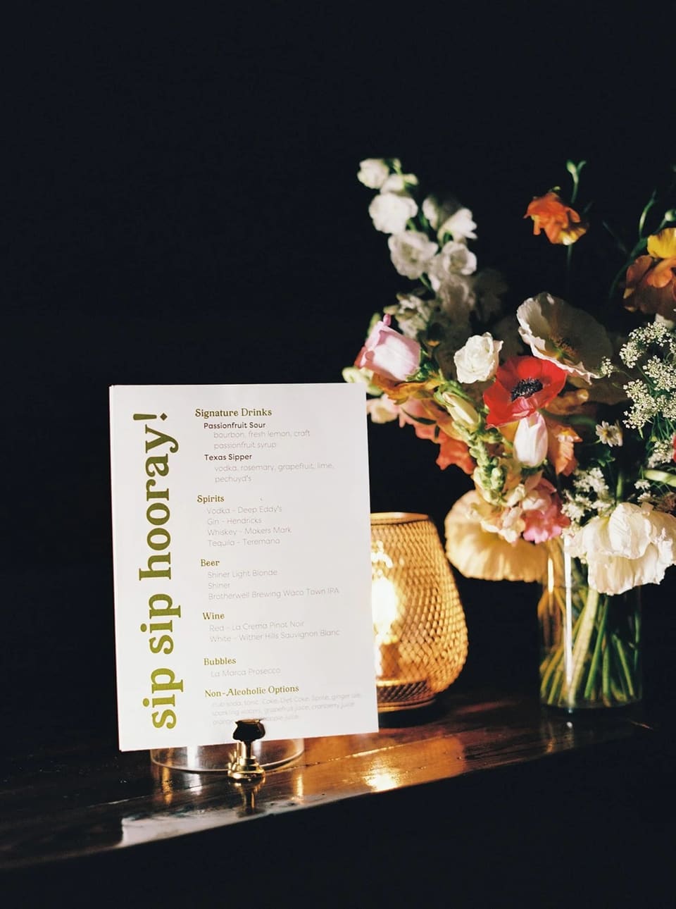 E & A at Lucky Arrow Retreat — wedding florals by Lavender & Lily Floral, Austin TX