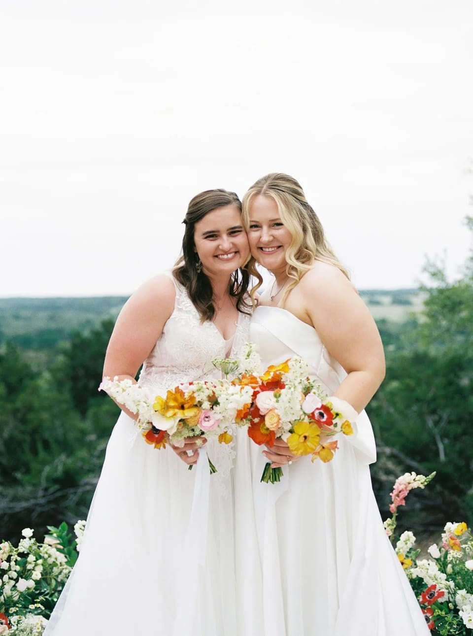 E & A at Lucky Arrow Retreat — wedding florals by Lavender & Lily Floral, Austin TX