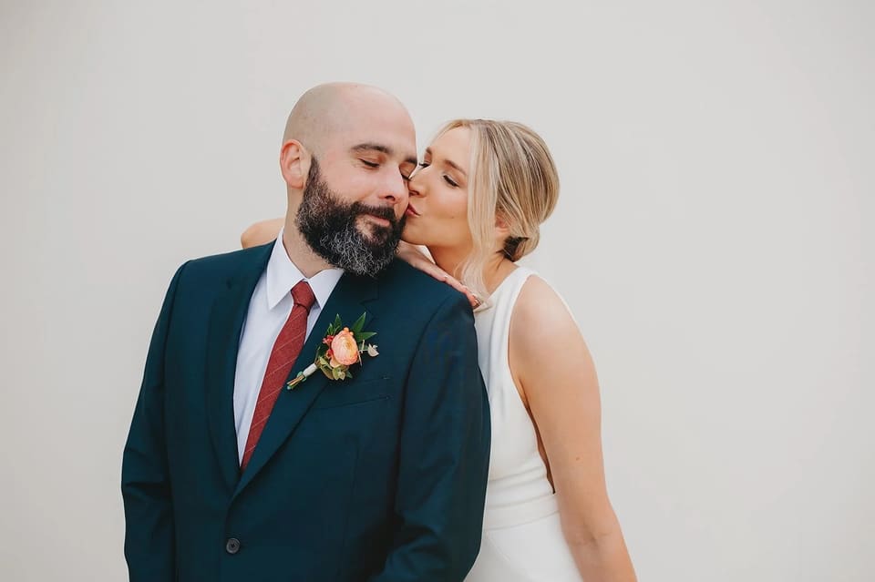 E & R at Kindred Oaks — wedding florals by Lavender & Lily Floral, Austin TX