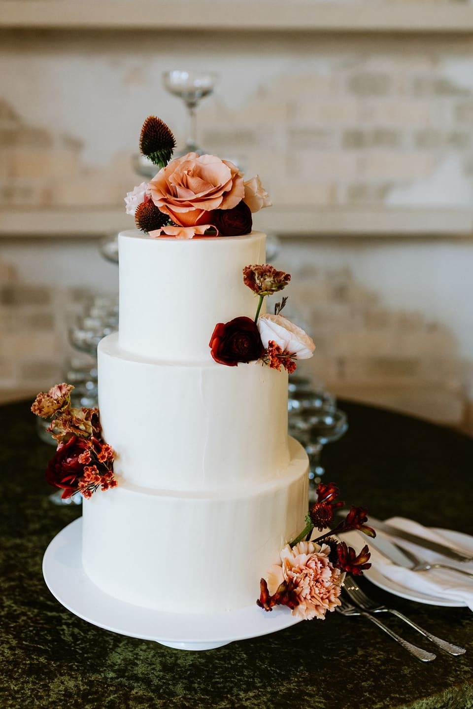S & M at Barr Mansion — wedding florals by Lavender & Lily Floral, Austin TX